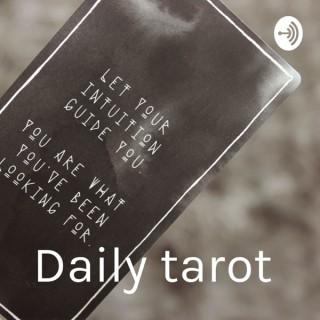 Daily tarot & oracle cards
