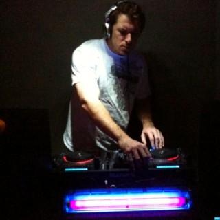 Robotic Rhythms with DJ Dunz0