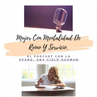 Mujer Con Mentalidad De Reino Y Servicio